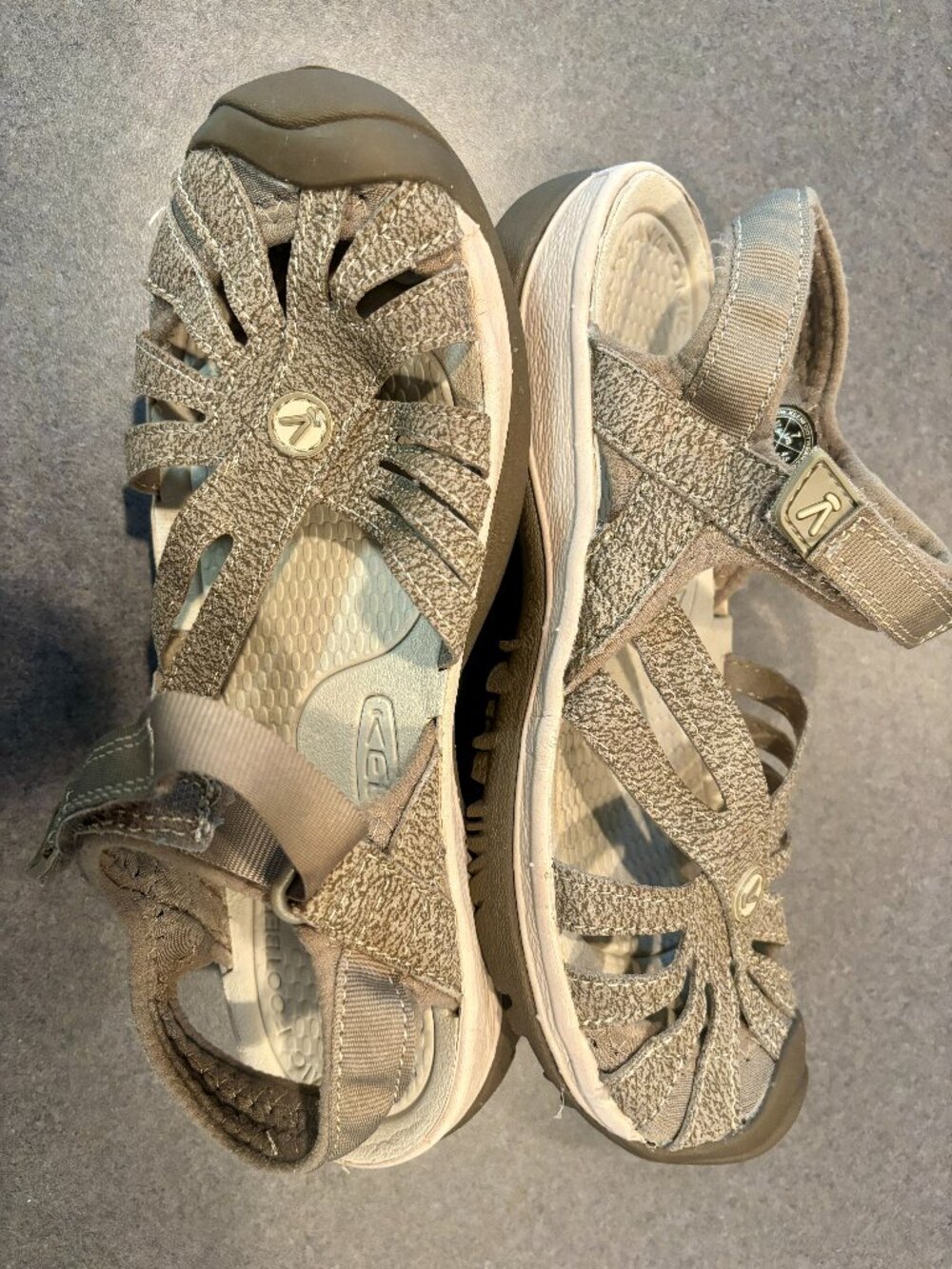 ~~KEEN Rose Sandal Womens 7 Gray Waterproof Hiking Trail Shoes Sport Comfort..VG